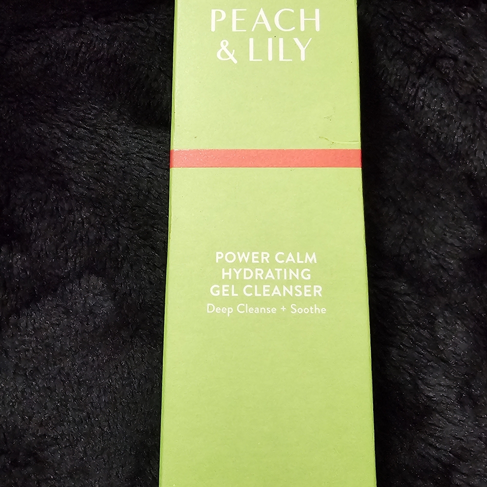 Peach & Lily Power Calm Hydrating Gel Cleanser